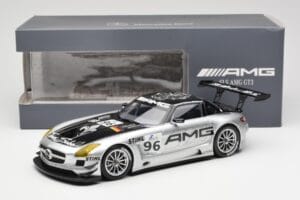 Mercedes SLS AMG GT3 #96 M. Hakkinen AMG Customer Sports 6 Hours of Zhuhai ILMC 2011 Minichamps 1:18 B66960197 Kov – obrázok 6 z 6