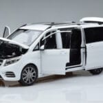 Mercedes V-Class W447 V260L Biely Mercedes 1:18 QALCN89911149 Kov - image 2 of 8