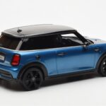 Mini Cooper S F56 Island Modrý Otto 1:18 - image 2 of 6