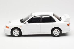 Mitsubishi Lancer Evo III Scotia Biely Otto 1:18 OT1065 Živica – obrázok 3 z 6