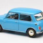 Morris Mini Minor Modrý Kyosho 1:18 08964BL - image 7 of 8