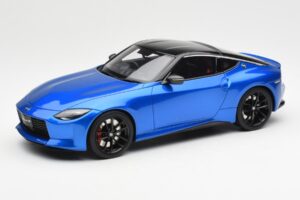 Nissan Fairlady Z Z35 Bayside Modrý GT Spirit 1:18 GT387