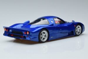Nissan R390 GT1 Road Car GT Spirit 1:18 GT403 Živica – obrázok 2 z 6
