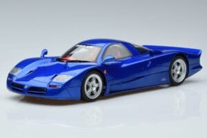 Nissan R390 GT1 Road Car GT Spirit 1:18 GT403 Živica