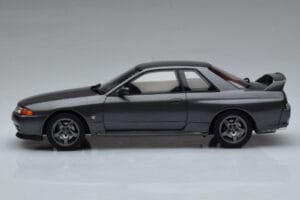 Nissan Skyline GT-R BNR32 Nismo Šedý Otto 1:18 OT411 Živica – obrázok 3 z 6