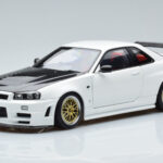 Nissan Skyline GT-R R34 Nismo Z-Tune Biely MotorHelix 1:18