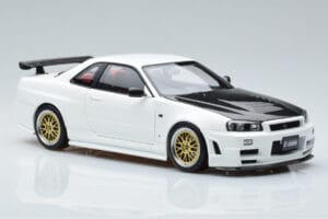 Nissan Skyline GT-R R34 Nismo Z-Tune Biely MotorHelix 1:18 M83407 Kov – obrázok 6 z 11