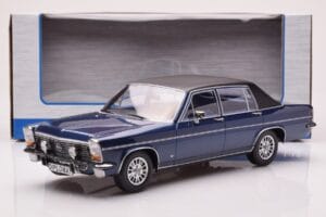 Opel Diplomat B Tmavo Modrý Metalický MCG 1:18 MCG18336 Kov – obrázok 6 z 6