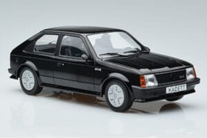 Opel Kadett D GTE Čierny MCG 1:18 MCG18270 Kov – obrázok 4 z 6