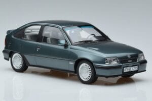 Opel Kadett E GSi Modrý Metalíza Norev 1:18 183614 Kov – obrázok 4 z 6