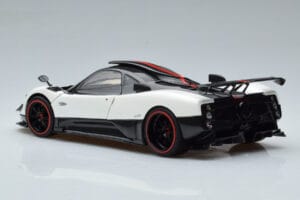 Pagani Zonda Cinque Biely Benny Almost Real 1:18 850601001 Kov – obrázok 7 z 12