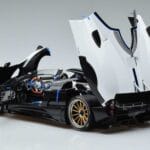 Pagani Zonda HP Barchetta Carbon Fiber Biely LCD 1:18 LCD18009 WH Kov - image 7 of 9