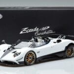Pagani Zonda HP Barchetta Carbon Fiber Biely LCD 1:18 LCD18009 WH Kov - image 9 of 9