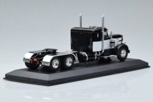 Peterbilt 350 Čierny IXO 1:43 TR114 Kov – obrázok 2 z 6