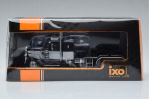 Peterbilt 350 Čierny IXO 1:43 TR114 Kov – obrázok 6 z 6