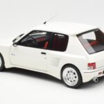 Peugeot 205 Dimma Biely Otto 1:18 OT681 - image 5 of 6