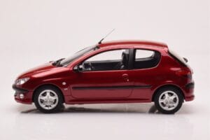 Peugeot 206 S16 Červený Otto 1:18 OT1039 Živica – obrázok 3 z 6