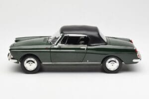 Peugeot 404 Kabriolet Antique Green Limitovaná Edícia Norev 1:18 184829 Kov – obrázok 4 z 8