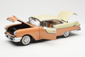 Pontiac Star Chief Hardtop Červený Biely Sun Star 1:18 5043 Kov – obrázok 2 z 8