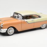 Pontiac Star Chief Hardtop Červený Biely Sun Star 1:18 5043