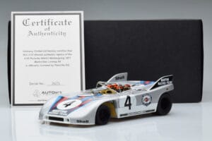 Porsche 908/03 #4 V. Elford / G. Larrousse 1000km Nurburgring 1971 AUTOart 1:18 87181 Kov – obrázok 8 z 8
