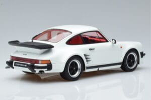 Porsche 911 930 Turbo S Grand Prix White GT Spirit 1:18 GT786 Živica – obrázok 2 z 6