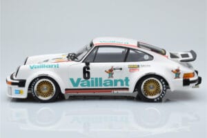 Porsche 911 934 Vaillant #6 B. Wollek Norisring EGT 1976 Minichamps 1:18 155766496 Kov – obrázok 3 z 6