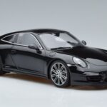 Porsche 911 991 Carrera 4 Black Edition GT Spirit 1:18 GT114 Živica - image 4 of 6