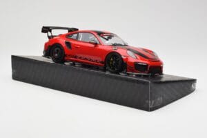 Porsche 911 GT2 RS 991 MR Manthey Racing Nordschleife Record Minichamps 1:18 MR-911-GT2RS-1803 Kov – obrázok 4 z 6