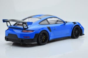 Porsche 911 GT2 RS 991.2 Weissach Package Modrý Čierne Horčíkové Kolesá Minichamps 1:18 153068316 Kov – obrázok 2 z 6