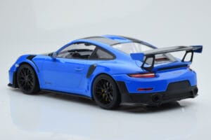 Porsche 911 GT2 RS 991.2 Weissach Package Modrý Čierne Horčíkové Kolesá Minichamps 1:18 153068316 Kov – obrázok 5 z 6
