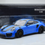 Porsche 911 GT2 RS 991.2 Weissach Package Modrý Čierne Horčíkové Kolesá Minichamps 1:18 - image 6 of 6