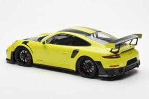 Porsche 911 991.2 GT2 RS Svetlozelený S Čiernymi Magnéziovými Kolesami Minichamps 1:18 155068300 Kov – obrázok 5 z 6