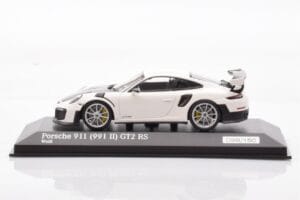Porsche 911 991.2 GT2 RS Biely Minichamps 1:43 CA04318004