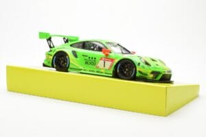 Porsche 911 991.2 GT3 R #1 Manthey Racing 24 Hours Nurburgring 2019 Minichamps 1:18 MG-M-911-19-1801 Kov – obrázok 4 z 6