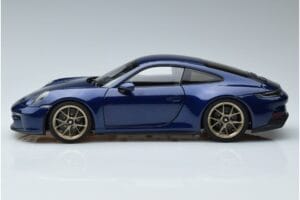 Porsche 911 992 GT3 Touring Package Modrý Metalíza Norev 1:18 187302 Kov – obrázok 4 z 7