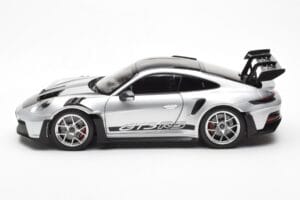 Porsche 911 992 GT3 Weissach Pack GT Strieborný Metalíza Norev 1:18 187366 Kov – obrázok 4 z 8