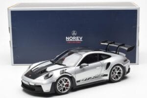 Porsche 911 992 GT3 Weissach Pack GT Strieborný Metalíza Norev 1:18 187366 Kov – obrázok 8 z 8