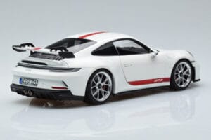 Porsche 911 992 GT3 Biely Norev 1:18 187306 Kov – obrázok 3 z 7