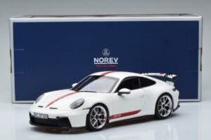 Porsche 911 992 GT3 Biely Norev 1:18 187306 Kov – obrázok 7 z 7