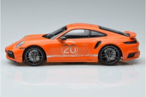 Porsche 911 992 Turbo S China 20th Anniversary Oranžový Minichamps 1:18 155069171 Kov – obrázok 3 z 6
