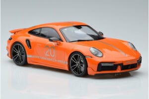 Porsche 911 992 Turbo S China 20th Anniversary Oranžový Minichamps 1:18 155069171 Kov – obrázok 4 z 6