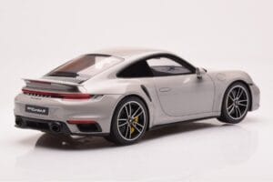 Porsche 911 992 Turbo S Crayon Šedý GT Spirit 1:18 GT431 Živica – obrázok 2 z 6