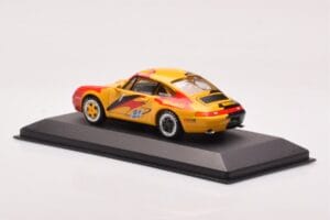 Porsche 911 993 Cup #1 IAA Presentation Porsche Supercup 1993 Minichamps 1:43 430946300 Kov – obrázok 3 z 4