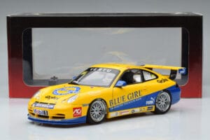 Porsche 911 996 GT3 Cup #88 Macau Winner 2005 AUTOart 1:18 80574 Kov – obrázok 7 z 7
