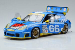 Porsche 911 996 GT3 R #6 24 Hours of Daytona GT Class Winner 2002 AUTOart 1:18 80273 Kov – obrázok 2 z 7