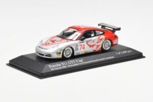 Porsche 911 996 GT3 RSR Flying Lizard #74 M. Rockenfeller / D. Cunningham / S. Neiman / J. Pechnik / J. Van Overbeek Rolex 24 – obrázok 2 z 4