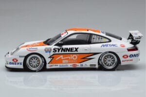 Porsche 911 996 GT3 R #1 C. Kwan Carrera Cup Asia 2004 AUTOart 1:18 80487 Kov – obrázok 4 z 7
