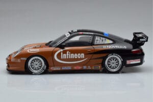 Porsche 911 996 GT3 R #2 S. Miau Carrera Cup Asia 2004 AUTOart 1:18 80488 Kov – obrázok 4 z 7