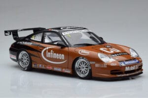 Porsche 911 996 GT3 R #2 S. Miau Carrera Cup Asia 2004 AUTOart 1:18 80488 Kov – obrázok 5 z 7